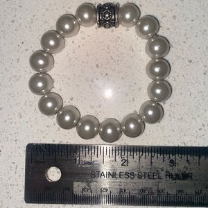 Faux-Pearl Bead with Metal Detail